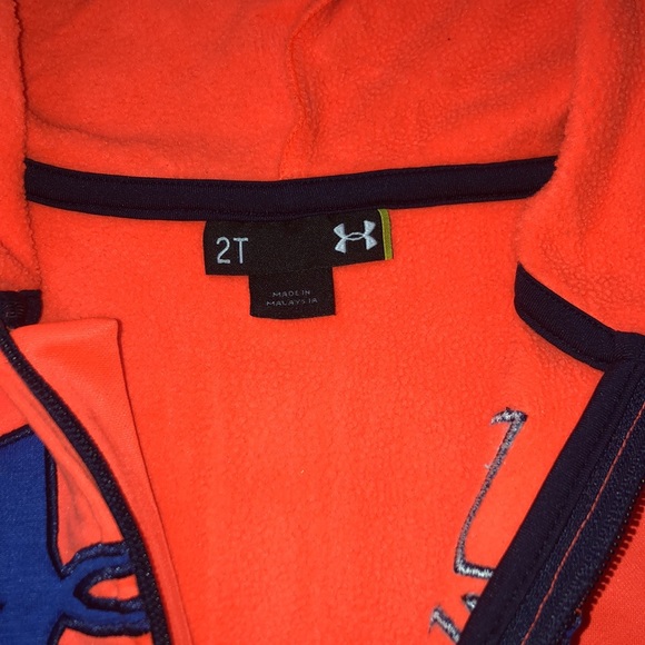 Boys Under Armour Set Size 2 - Picture 4 of 8